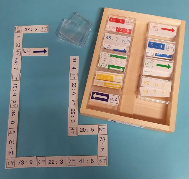 Rechendomino, 10 Dominos, Division mit Rest