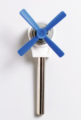 Elektromotor mit Propeller auf Stab