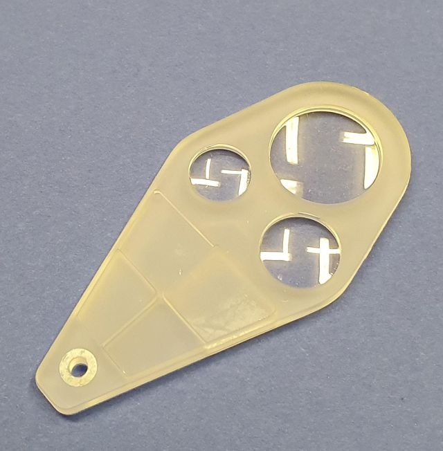 Dreilinsenlupe, Plexiglas, mit drei polierten Linsen