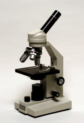 Schülermikroskop mit LED-Beleuchtung Schülermikroskop mit LED-Beleuchtung