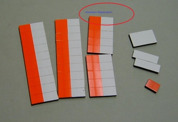 Magnetsymbol für Stundenplan, halb signalrot-halb weiß
