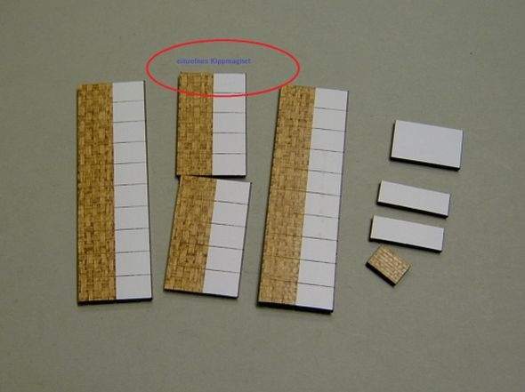 Magnetsymbol für Stundenplan, halb beige meliert-halb weiß