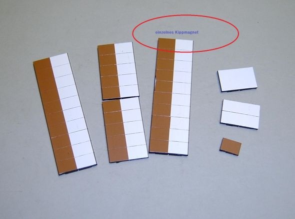 Magnetsymbol für Stundenplan, halb braun-halb weiß