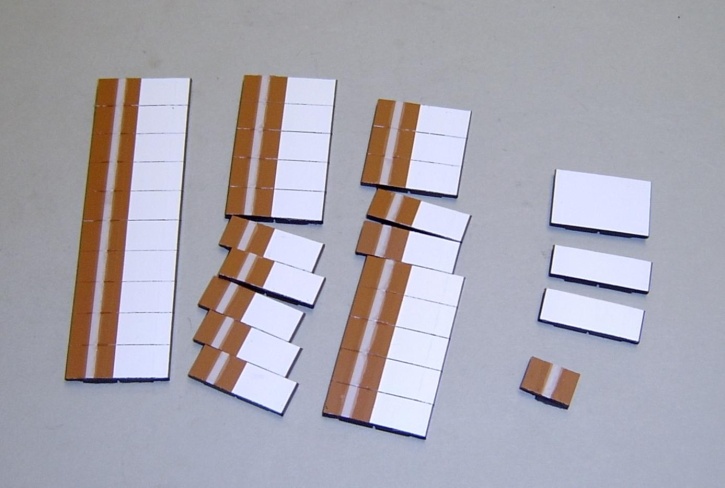 Satz Kippmagnete für Stundenplan, braun mit Streifen - weiß