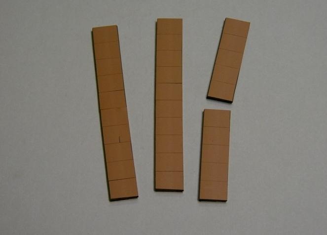 Satz Kippmagnete für Zusatzpläne, braun