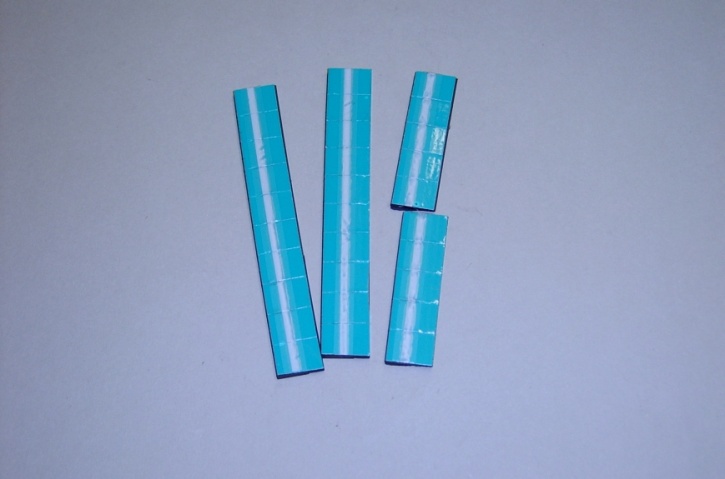 Satz Kippmagnete für Zusatzpläne, türkis mit Streifen