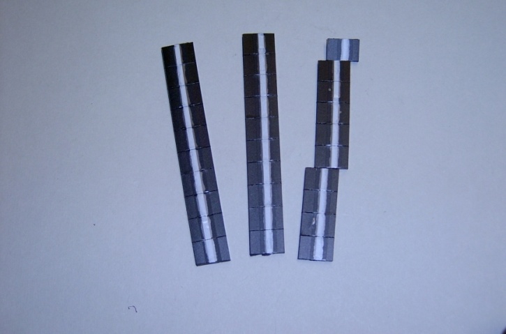 Satz Kippmagnete für Zusatzpläne, schwarz mit Streifen