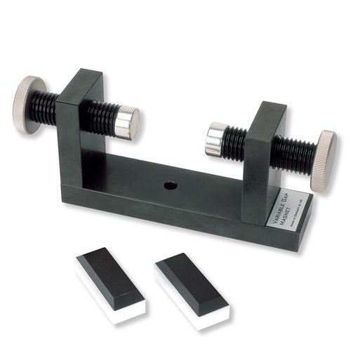 Permanentmagnet mit einstellbarem Polabstand