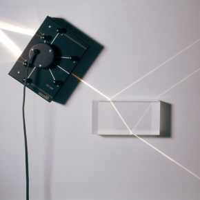 Planparallele Platte, magnethaftendes Element