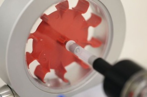 Modell Wasserkraftwerk mit Schläuchen